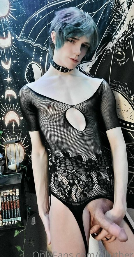 giantess onlyfans sexy photo