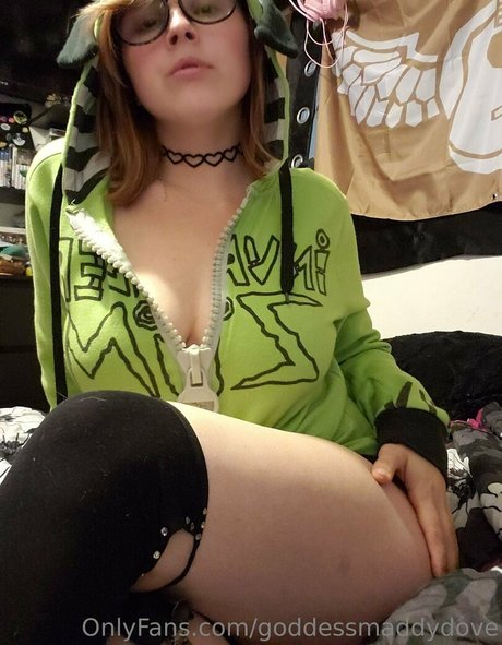 goddessmaddydove hd star picture