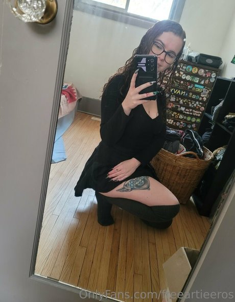 freeartieeros erotic actress pictures