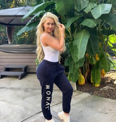 Sarah Oliver hd pornstar archive