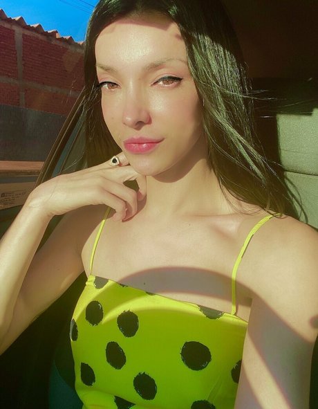 Nayara Archibald pornstar sexy image