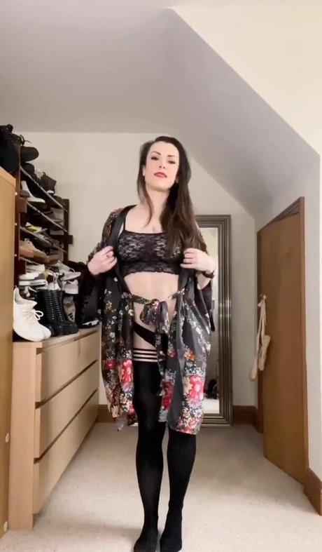 Laineybopster star adult archive