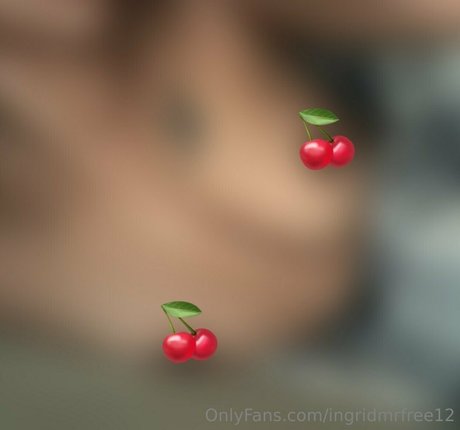 ingridmrfree12 star erotic photo