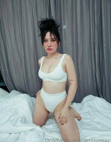 Derin Uslu nice star gallery