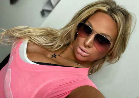 sexxystarr77 pretty actress pics