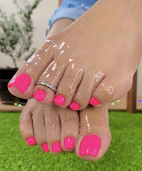 Cinnamonfeet star beautiful archive