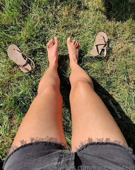 frenchtinyfeet model pornographic pic