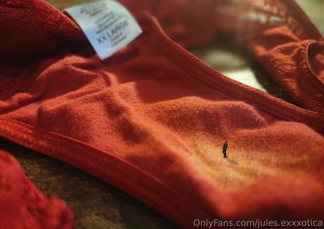 jules exxxotica Profile photo