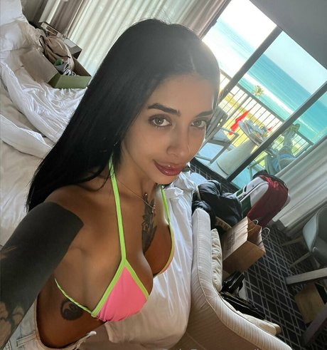 asian yoga onlyfans top pic