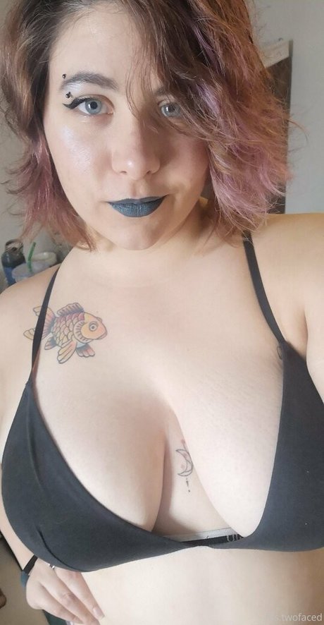 mrandmrstwofaced nude pornstar img