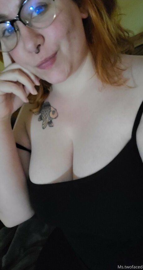 mrandmrstwofaced star perfect picture