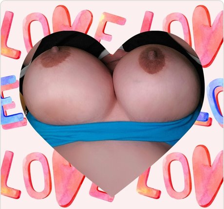 erikalewinskyy star naked archive