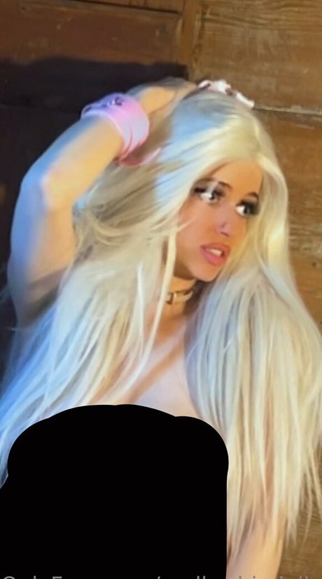 realbarbiedollgoddess erotic star pics