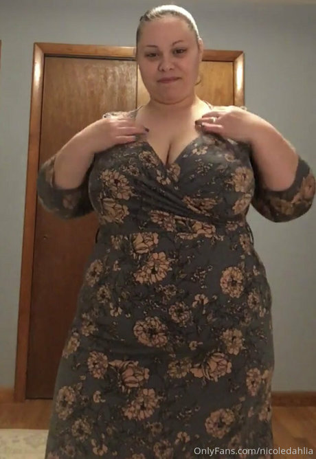 Nicoledahlia pornstar hot img