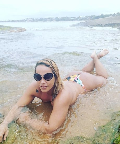 Giselle Bruta model sexy pictures