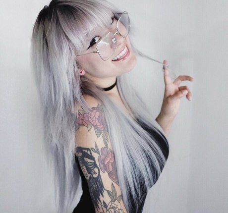 lLouLou perfect actress photo