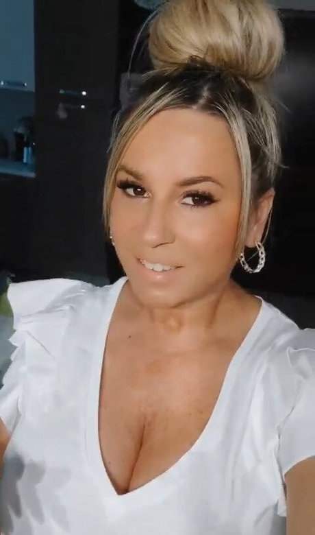 Elena Daniela Ungureanu pornstar exclusive pics