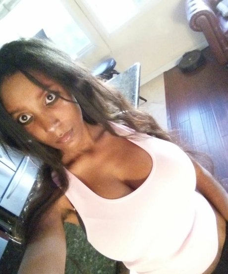 Amber Higgins Cecil beautiful actress images