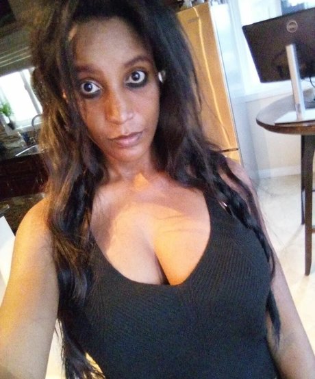 Amber Higgins Cecil porn model images