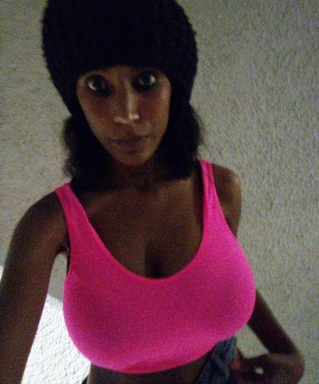 Amber Higgins Cecil perfect star pic