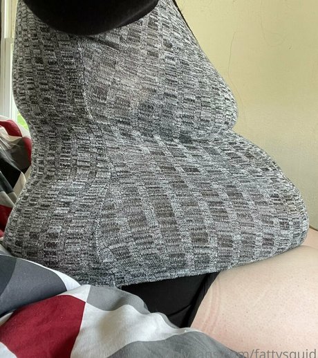 gluttonoussquid Quick photo