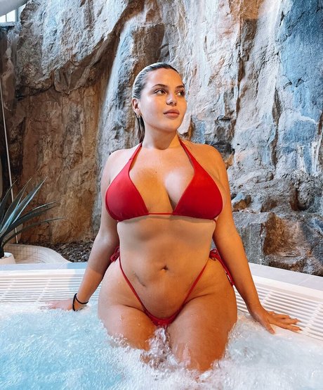 Perusamma exclusive pornstar images