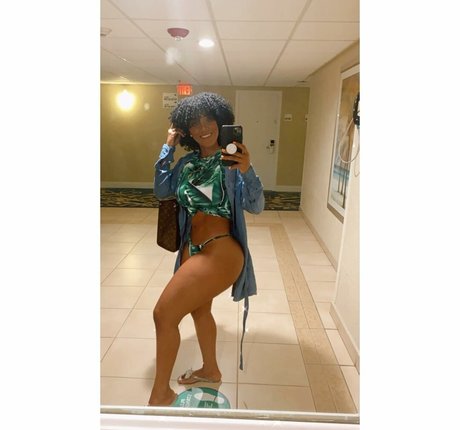 latina solo onlyfans hot naked photos