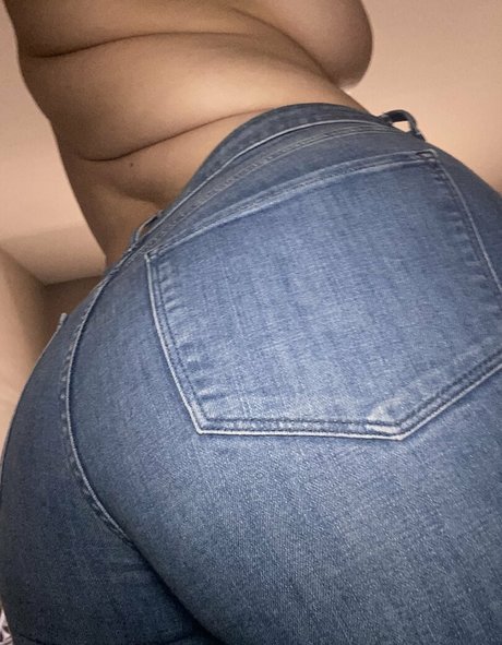 Therealsarissa model top photo