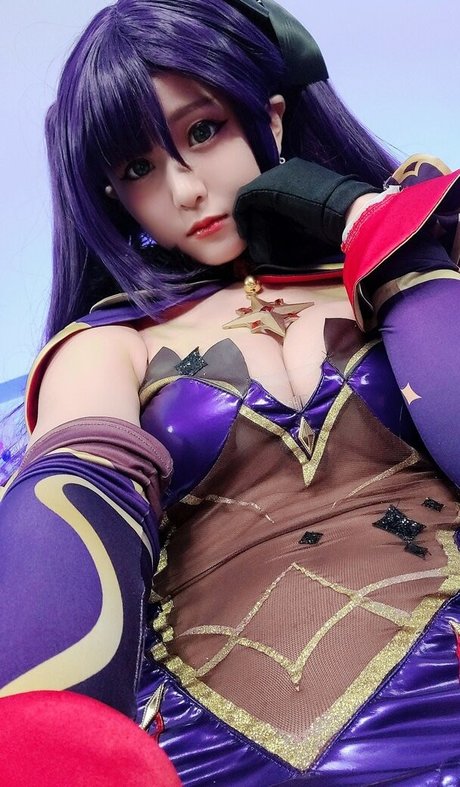 Lewd Cosplayer hd star gallery