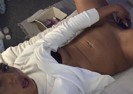 lara lee xxx model archive