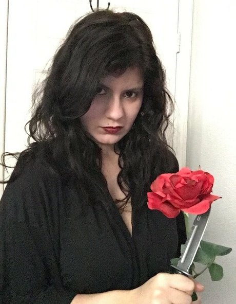 missrockersupreme hd actress photo