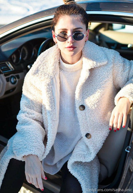 sasha unic hd pornstar photos