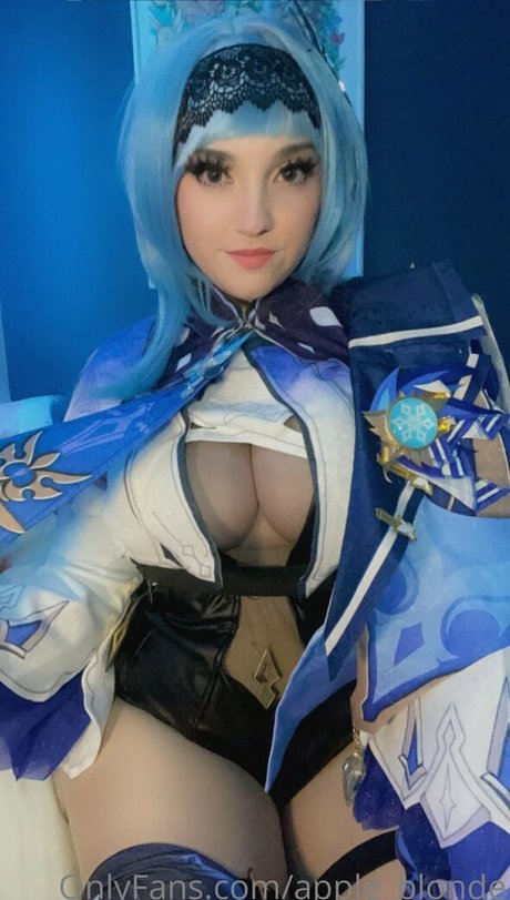 apple blonde star hot images