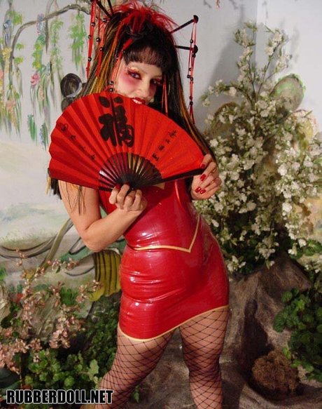 RubberDoll model best pic