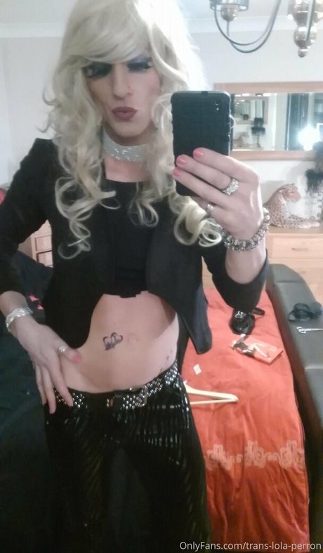 trans lola perron art actress pictures