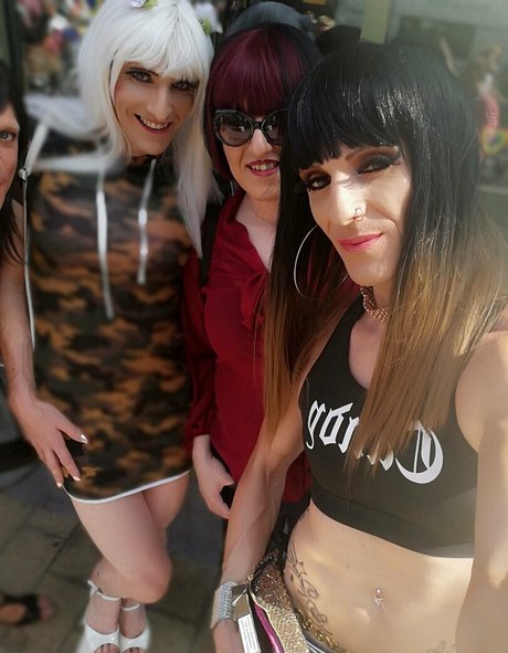 trans lola perron art pornstar image