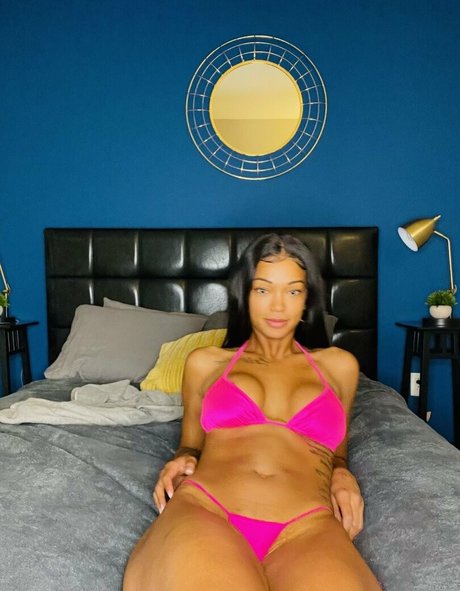 oiled tits onlyfans exclusive image