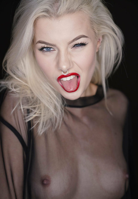 Honeybabesugarpiie model nice pics