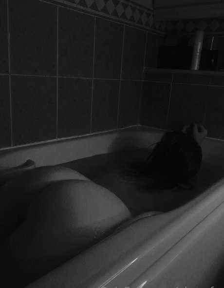 elmnsfw pornstar free photos