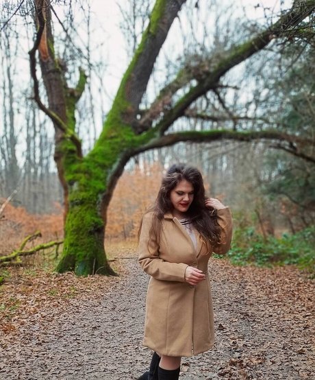 Eliza Stefanova naked actress galleries