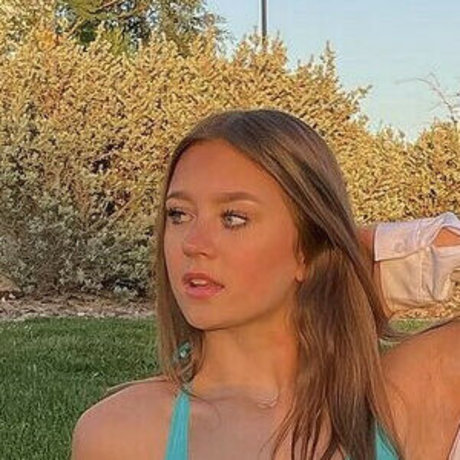 Sydney Ramolla model porn gallery