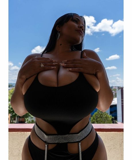 lesbian ass onlyfans hot nude images