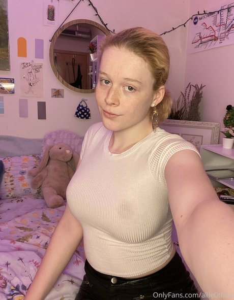 allie0tfree nude pornstar images
