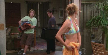 Tricia Helfer model adult image