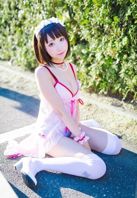 SeeU Cosplay nude actress pic