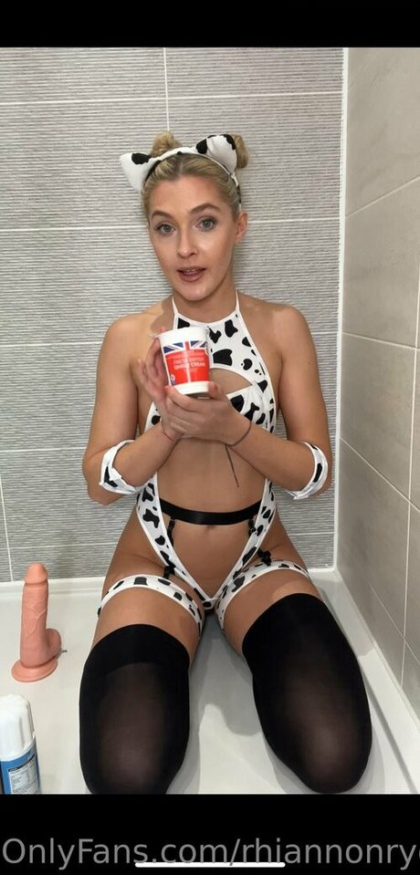 rhiannonryderfreepage pornstar perfect photos