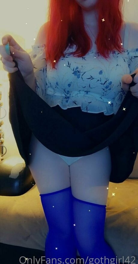 gothgirl42 model naked pics