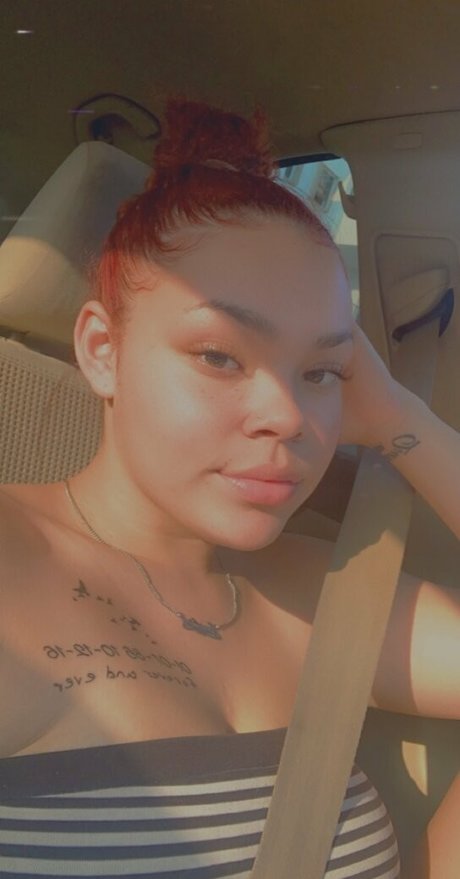 devillishbaby nude model archive