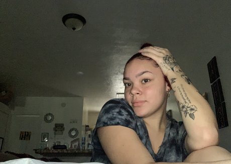 devillishbaby nude model pictures