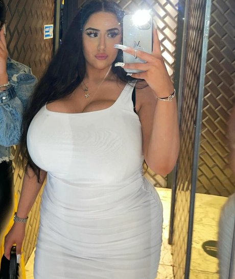 Pettiana Cypriotmami pornstar pictures